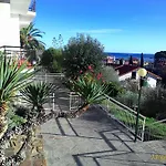 拉卡鲁巴公寓式酒店