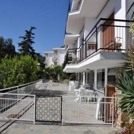 La Carruba Aparthotel