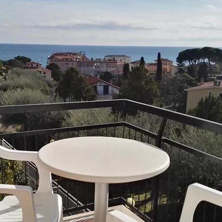 La Carruba Aparthotel Diano Marina