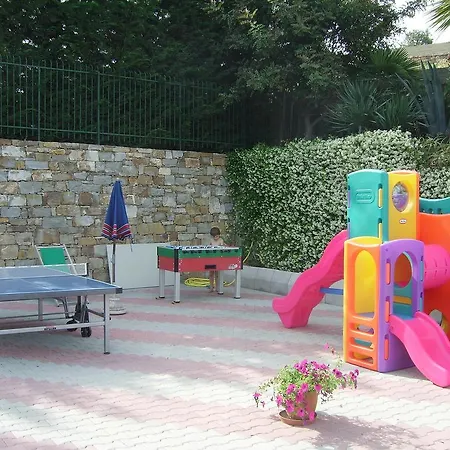 La Carruba Апарт-готель