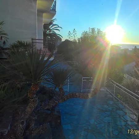 公寓式酒店 拉卡鲁巴公寓式酒店 迪亚诺马里纳