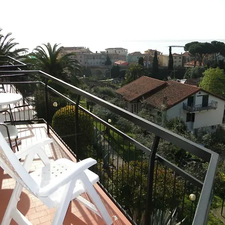 La Carruba Aparthotel Diano Marina