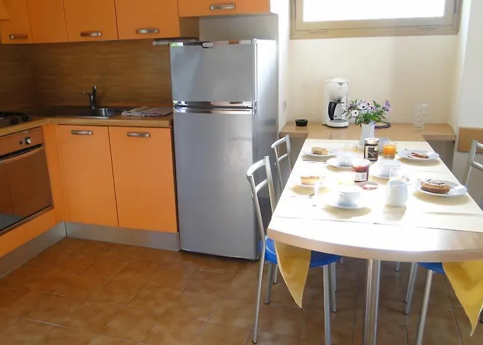 拉卡鲁巴公寓式酒店 迪亚诺马里纳