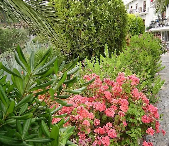 拉卡鲁巴公寓式酒店