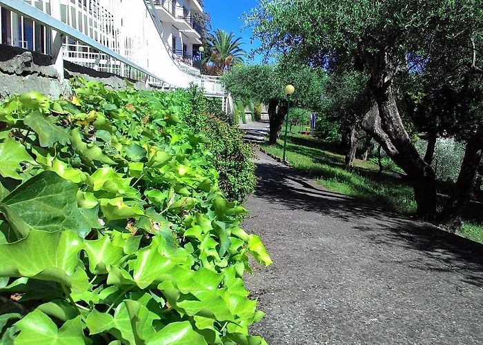 拉卡鲁巴公寓式酒店 迪亚诺马里纳