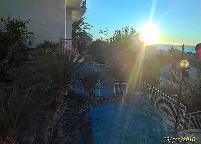 公寓式酒店 拉卡鲁巴公寓式酒店 迪亚诺马里纳