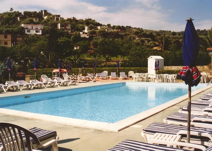 拉卡鲁巴公寓式酒店